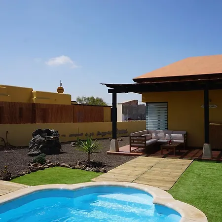Villa Amarilla *